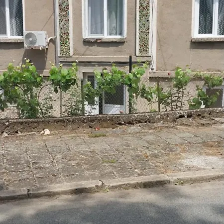 بيت للعطل за гости дима